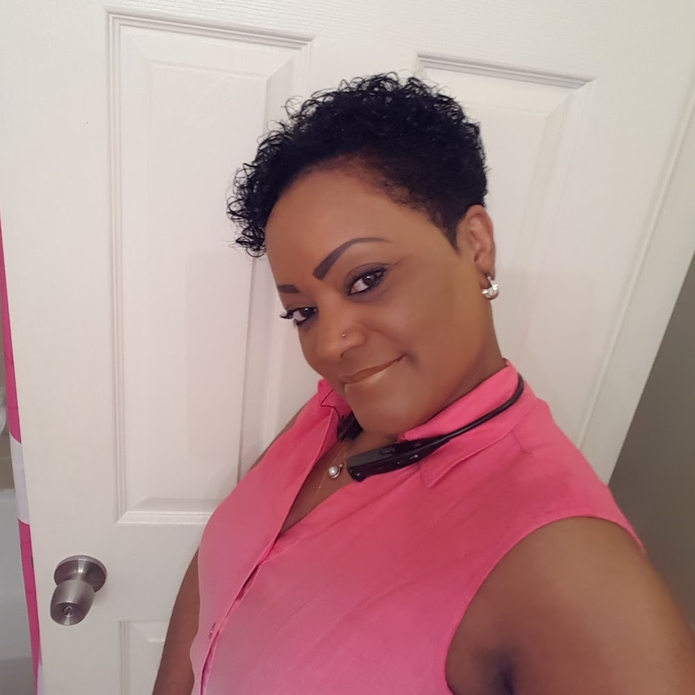 Meet your Posher, Caronica t